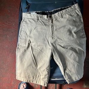 Volcom Size 40 mens shorts brown